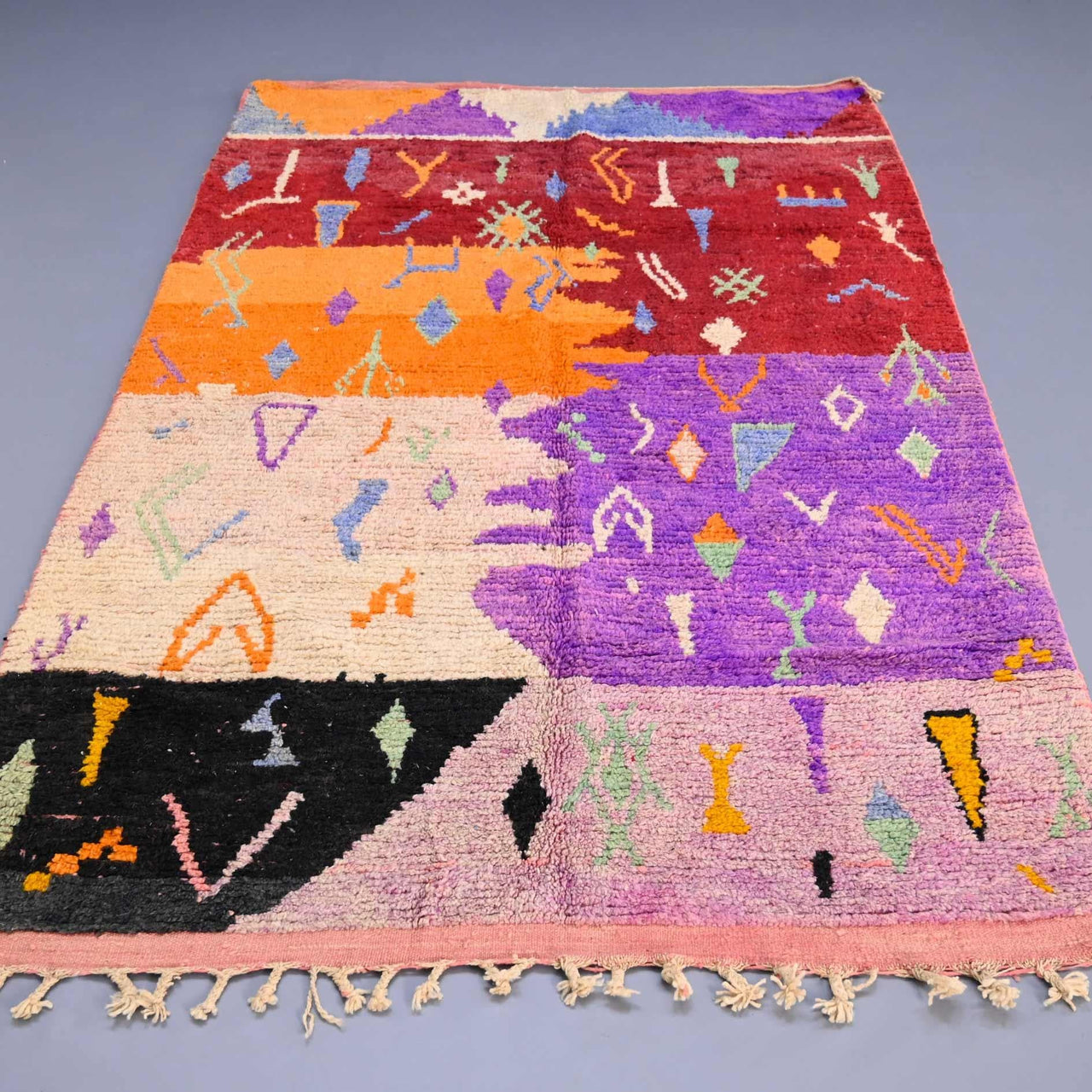 Artifex Vintage Moroccan Rug 5.7 x 9.3 feet / 175 x 285 cm - Ettilux Home