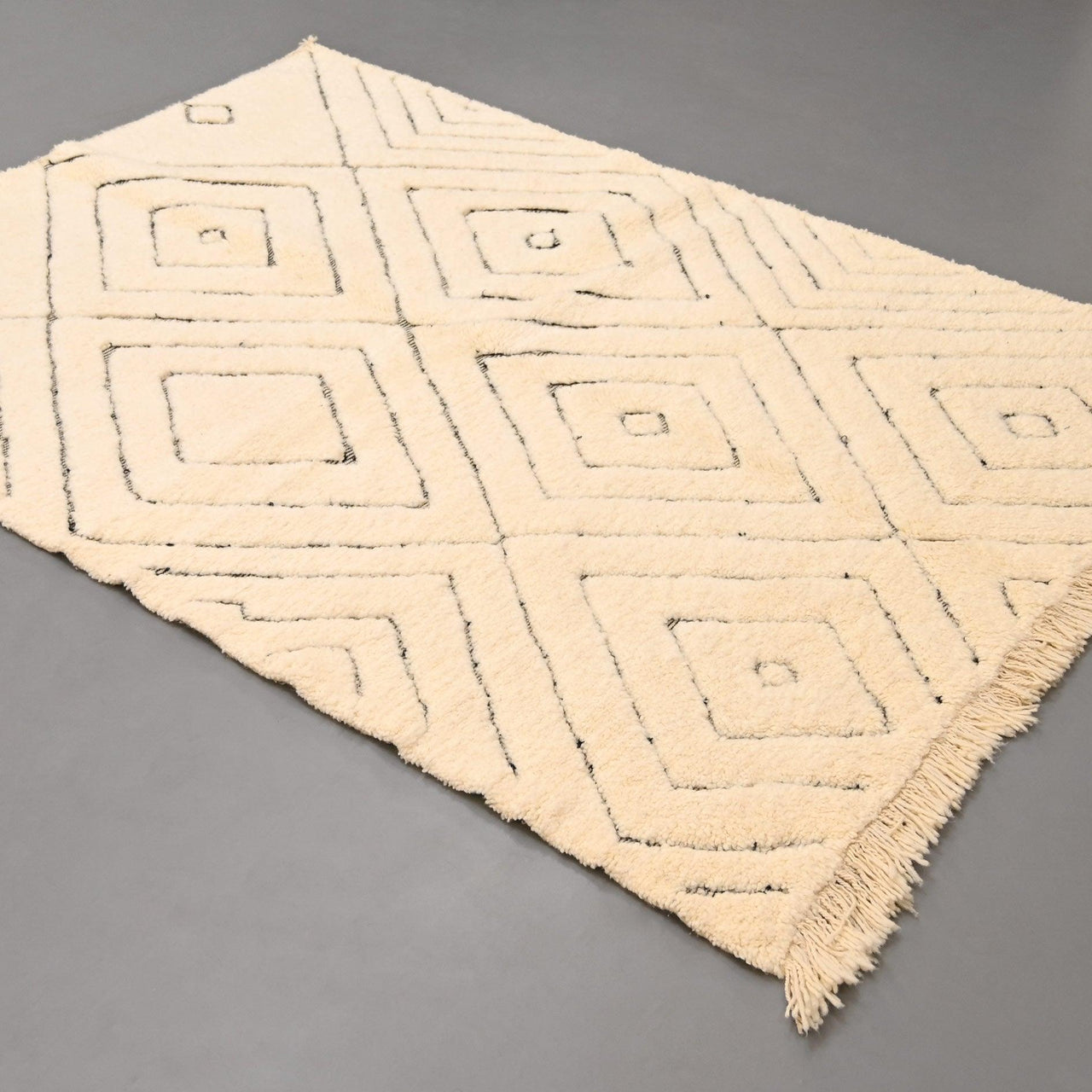 Authentic Beni Ourain Rug 5.2 x 7.3 feet / 160 x 225 cm - Ettilux Home