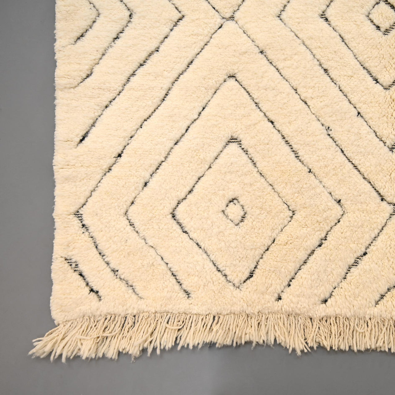 Authentic Beni Ourain Rug 5.2 x 7.3 feet / 160 x 225 cm - Ettilux Home