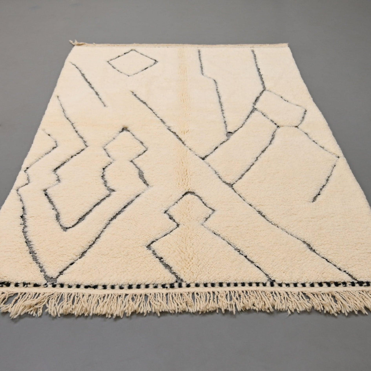 Authentic Beni Ourain Rug 5 x 8.4 feet / 153 x 257 cm - Ettilux Home