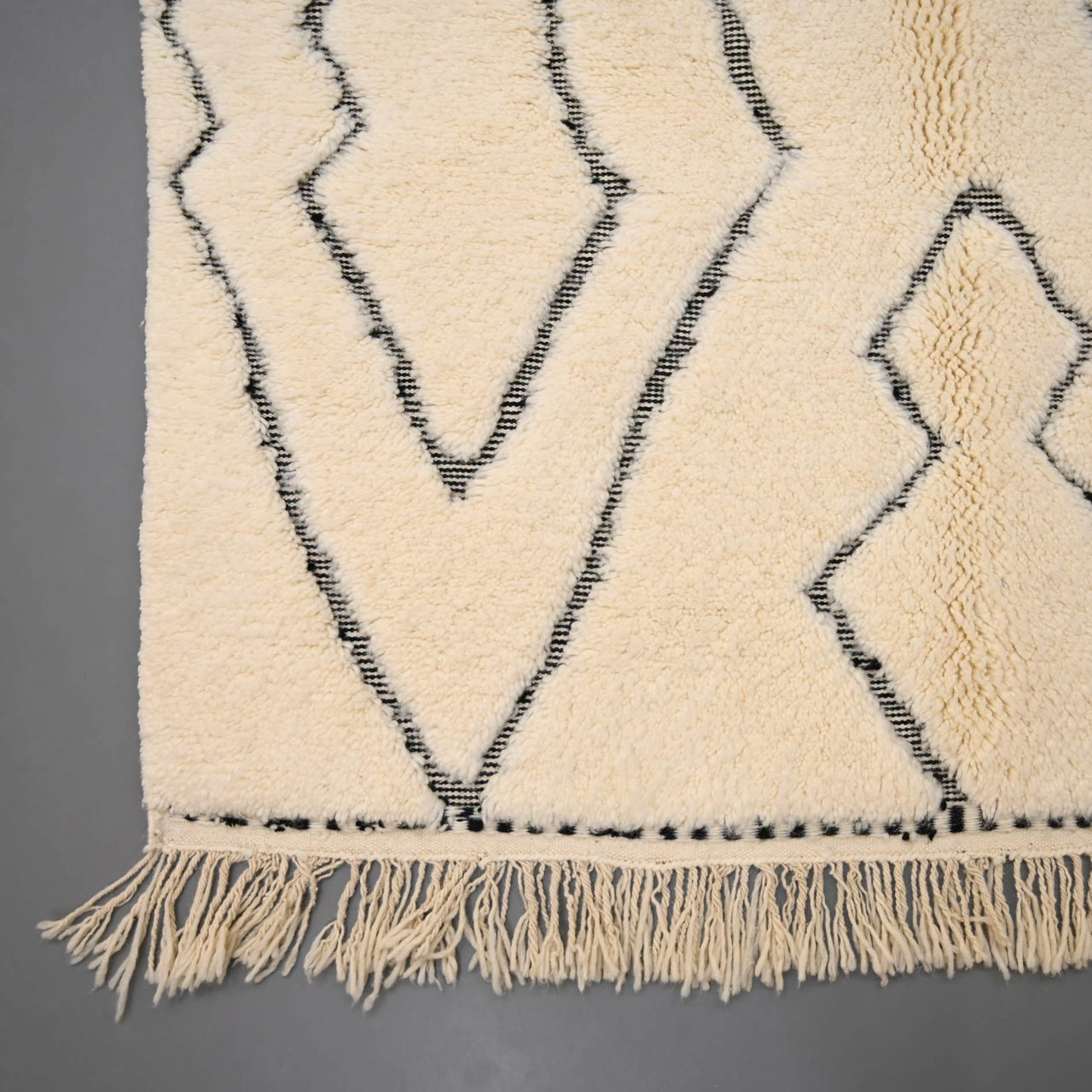 Authentic Beni Ourain Rug 5 x 8.4 feet / 153 x 257 cm - Ettilux Home