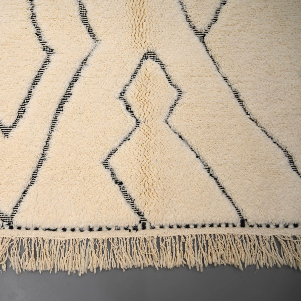 Authentic Beni Ourain Rug 5 x 8.4 feet / 153 x 257 cm - Ettilux Home