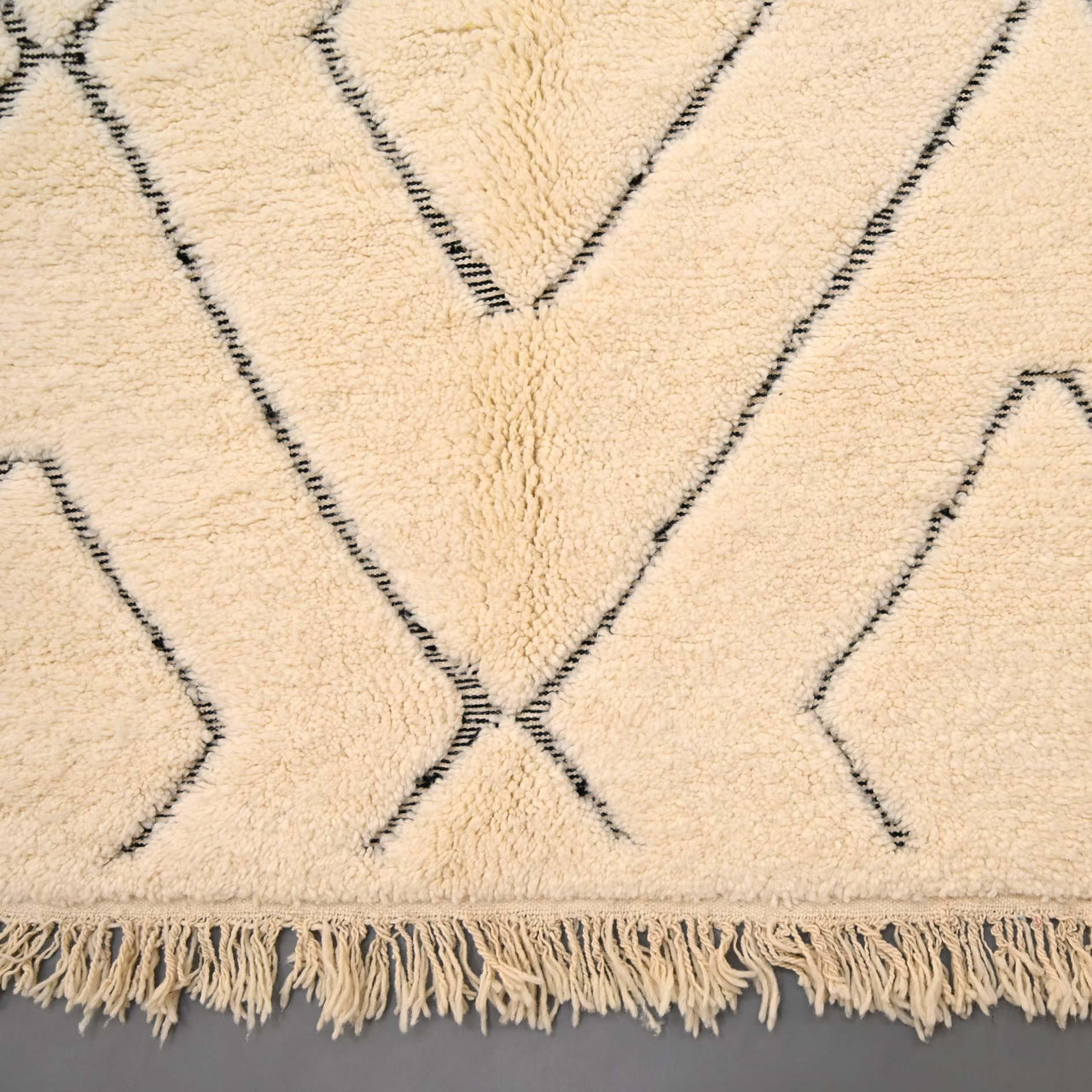 Authentic Beni Ourain Rug 6.5 x 9.5 feet / 200 x 291 cm - Ettilux Home