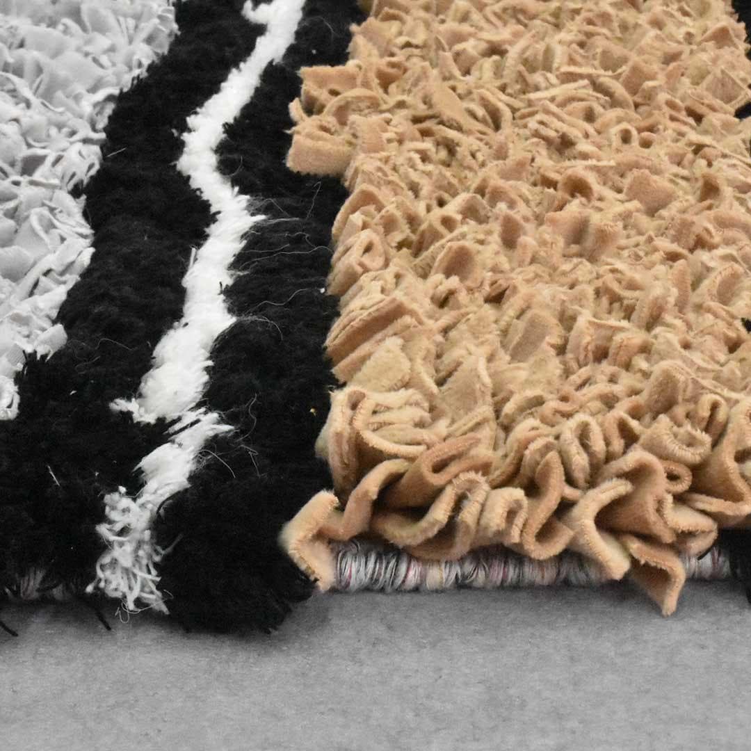 Colorful And Warm Moroccan Boucherouite Rug(2.4 x 8.7 feet) - Ettilux Home