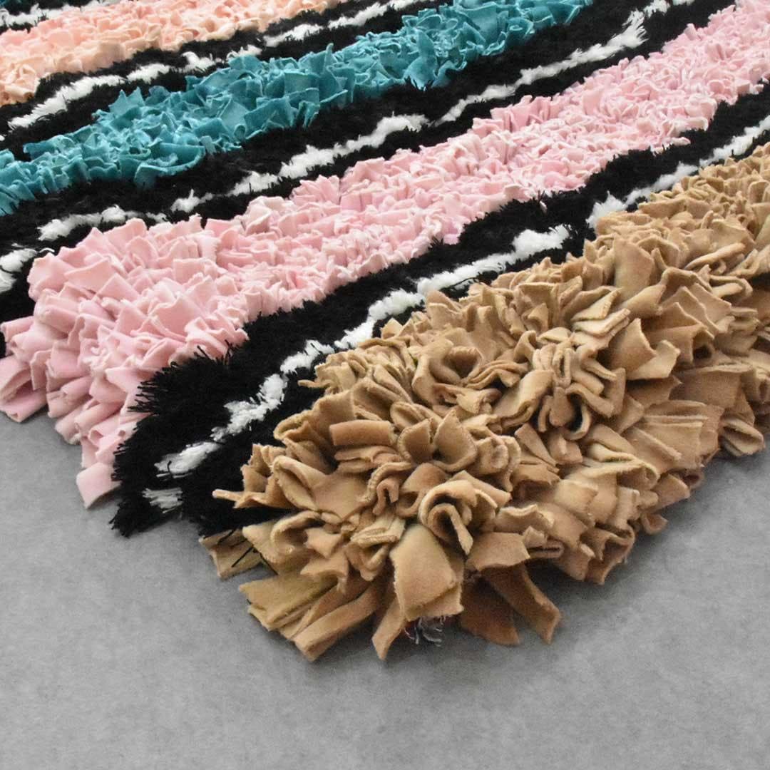 Colorful And Warm Moroccan Boucherouite Rug(2.4 x 8.7 feet) - Ettilux Home