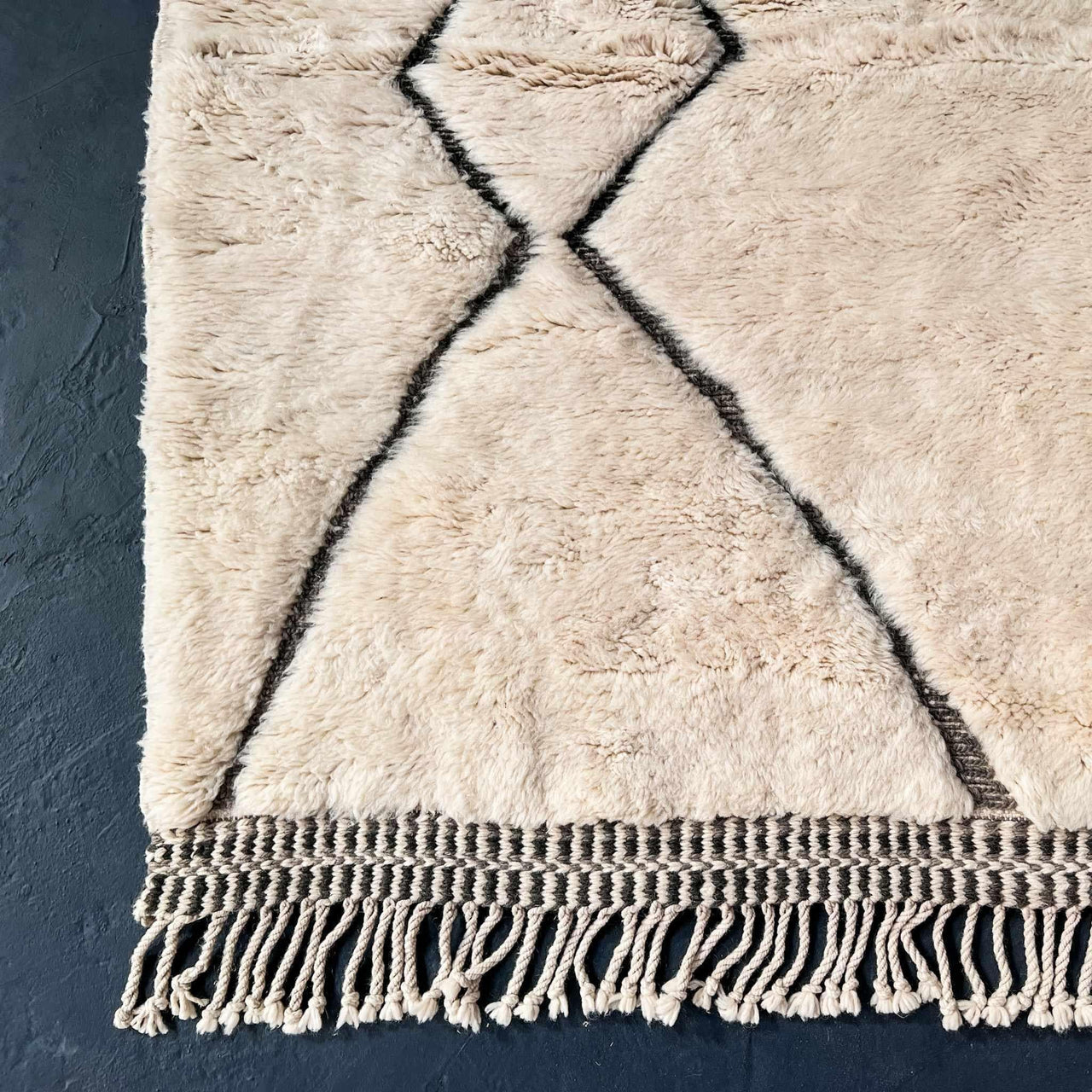 Custom Made Luxury Beni Mrirt Rug - Ettilux Home