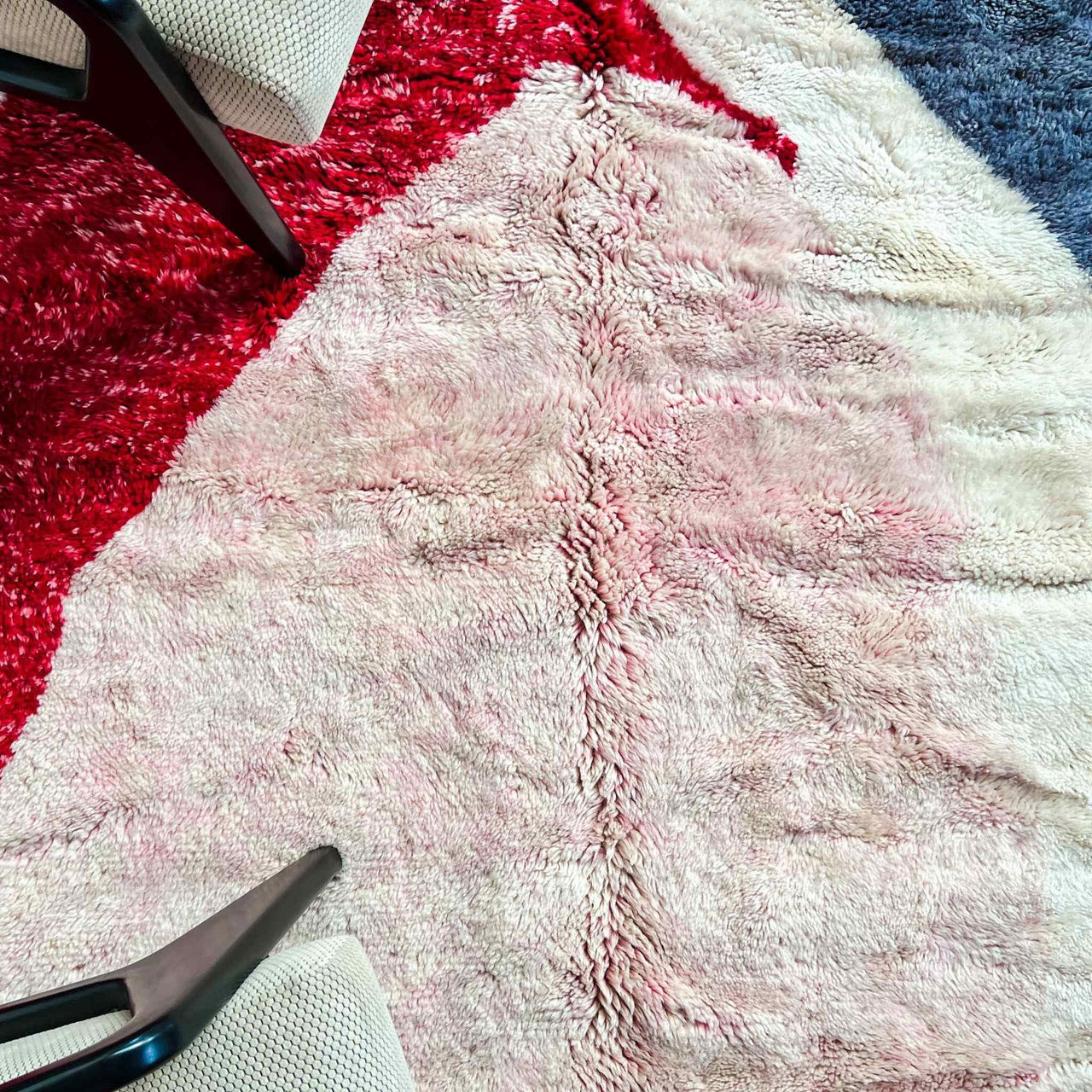 Rosy Abstract Handwoven 100% Wool Beni Mrirt Rug 8.1 X 9.9 ft / 247 X 304 cm - Ettilux Home