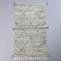 Thumbnail for Moroccan Kilim Rug 4.4 x 8.3 ft / 136 x 255 cm - Ettilux Home