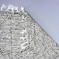 Thumbnail for Moroccan Kilim Rug 4.4 x 8.3 ft / 136 x 255 cm - Ettilux Home