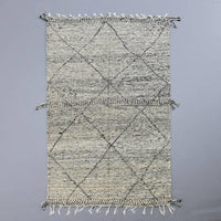 Thumbnail for Moroccan Kilim Rug 4.6 x 8.5 ft / 140 x 260 cm - Ettilux Home