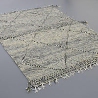 Thumbnail for Moroccan Kilim Rug 4.7 x 8.3 ft / 145 x 255 cm - Ettilux Home