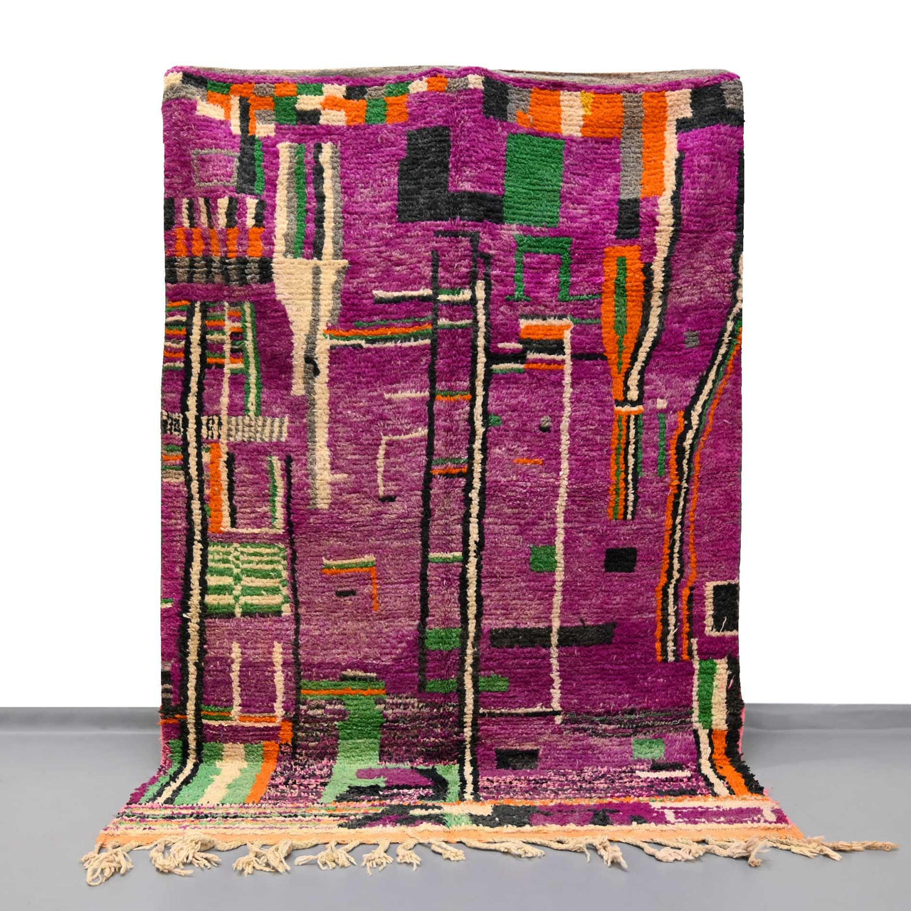 Moroccan Vintage Rug 5.6 x 8.8 feet / 172 x 268 cm - Ettilux Home