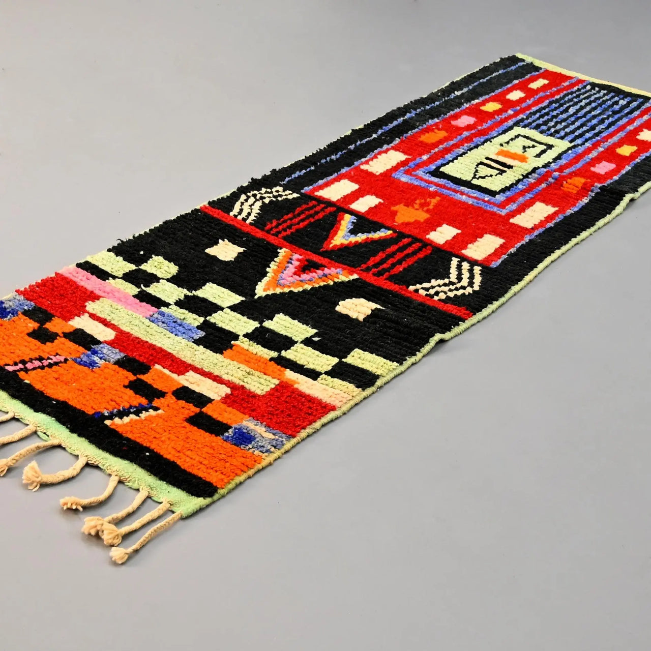 Moroccan Vintage Runner Rug 2.5 x 7.9 feet / 77 x 242 cm - Ettilux Home