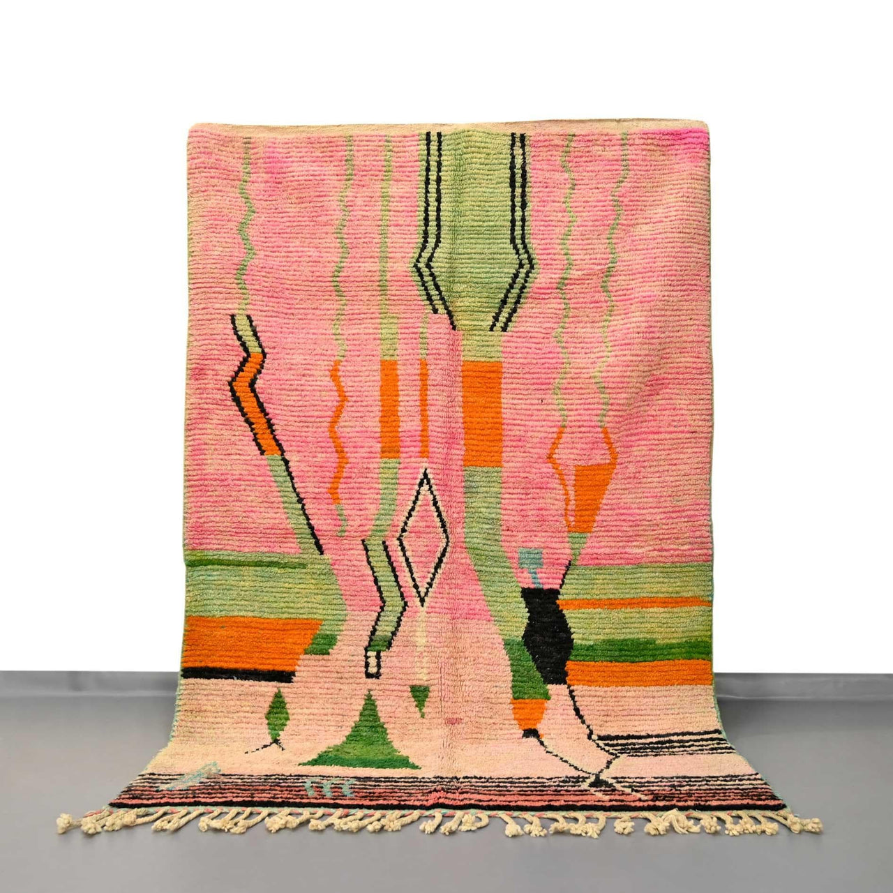 Moroccan Vintage Rug 5.6 x 8.7 feet / 171 x 267 cm - Ettilux Home