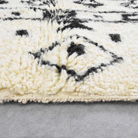 Thumbnail for Tribal Beni Ourain Rug (7.7 x 5.5 feet) - Ettilux Home