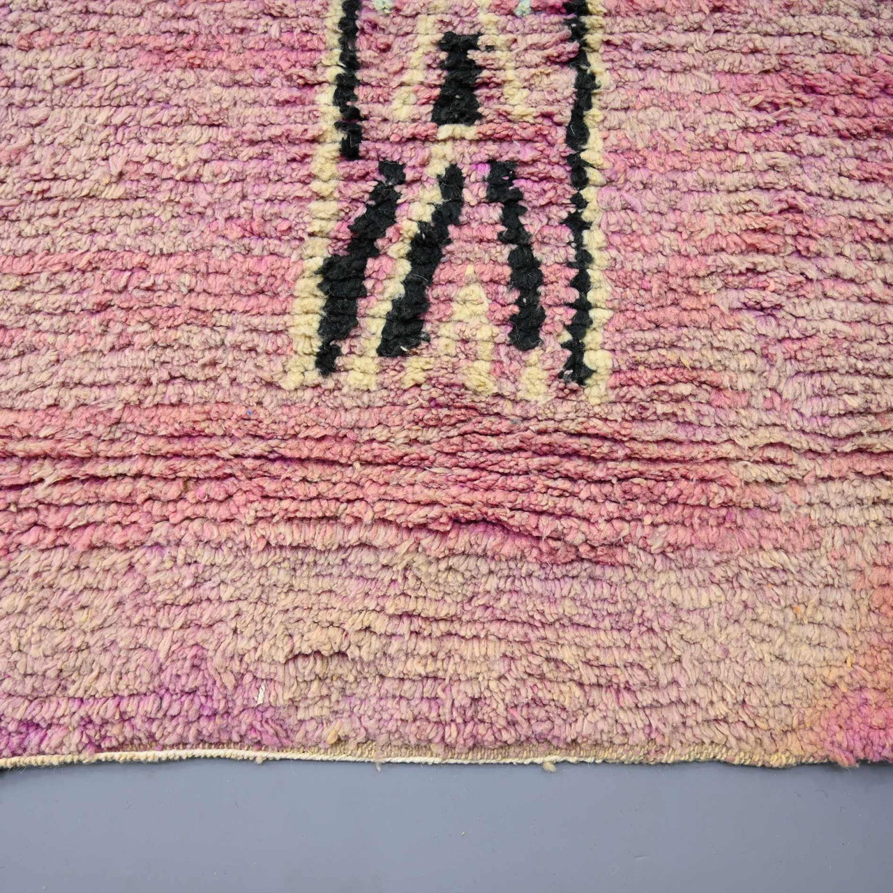 Vintage Runner Moroccan Rug 2.7 x 12.4 feet / 82 x 378 cm - Ettilux Home